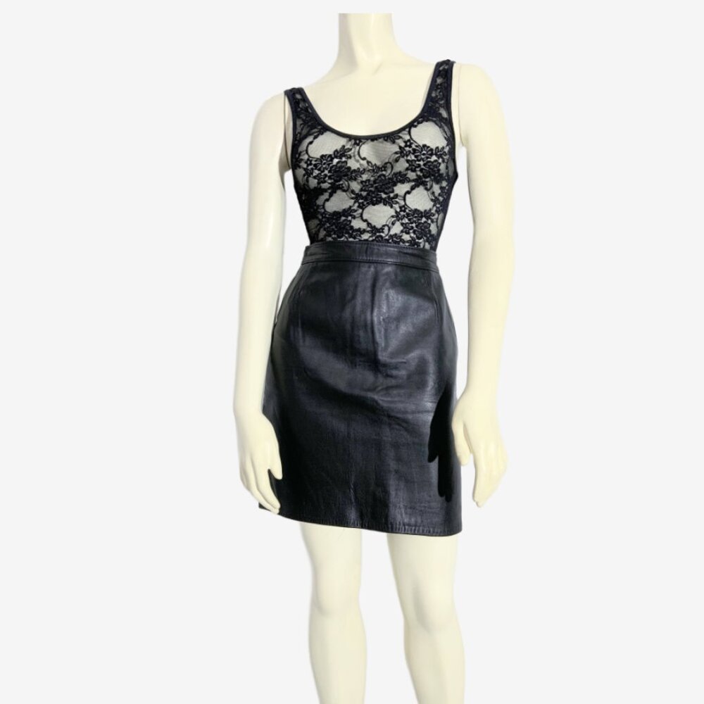 Vintage Black Leather Mini Skirt / 28 inch waist / size Small-Medium